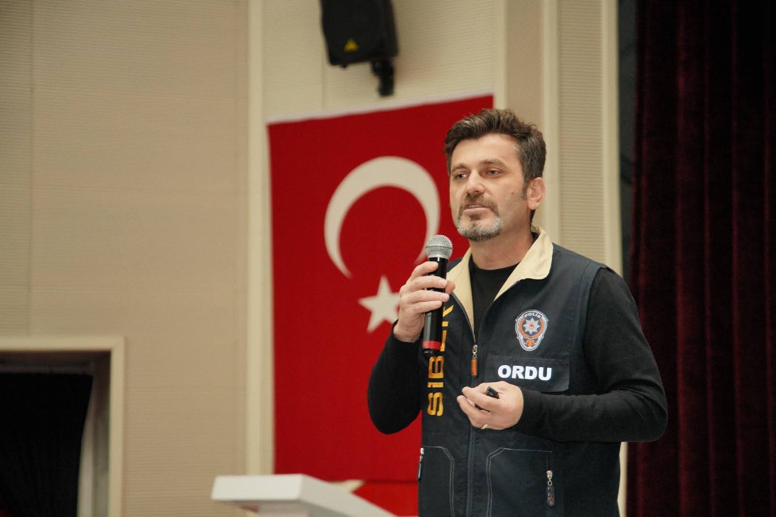 Siber Suçlarla Mücadele Müdürlüğü Polis Memuru Oğuzhan Orhan Eroğlu