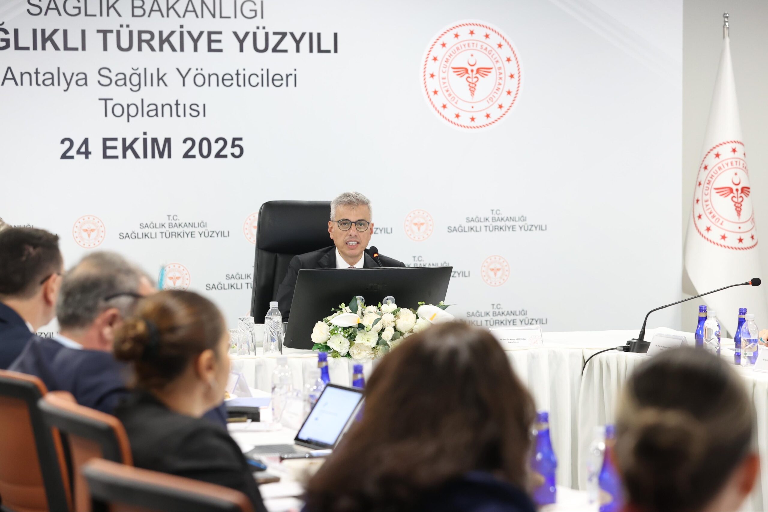 Sağlık Bakanı Kemal Memişoğlu