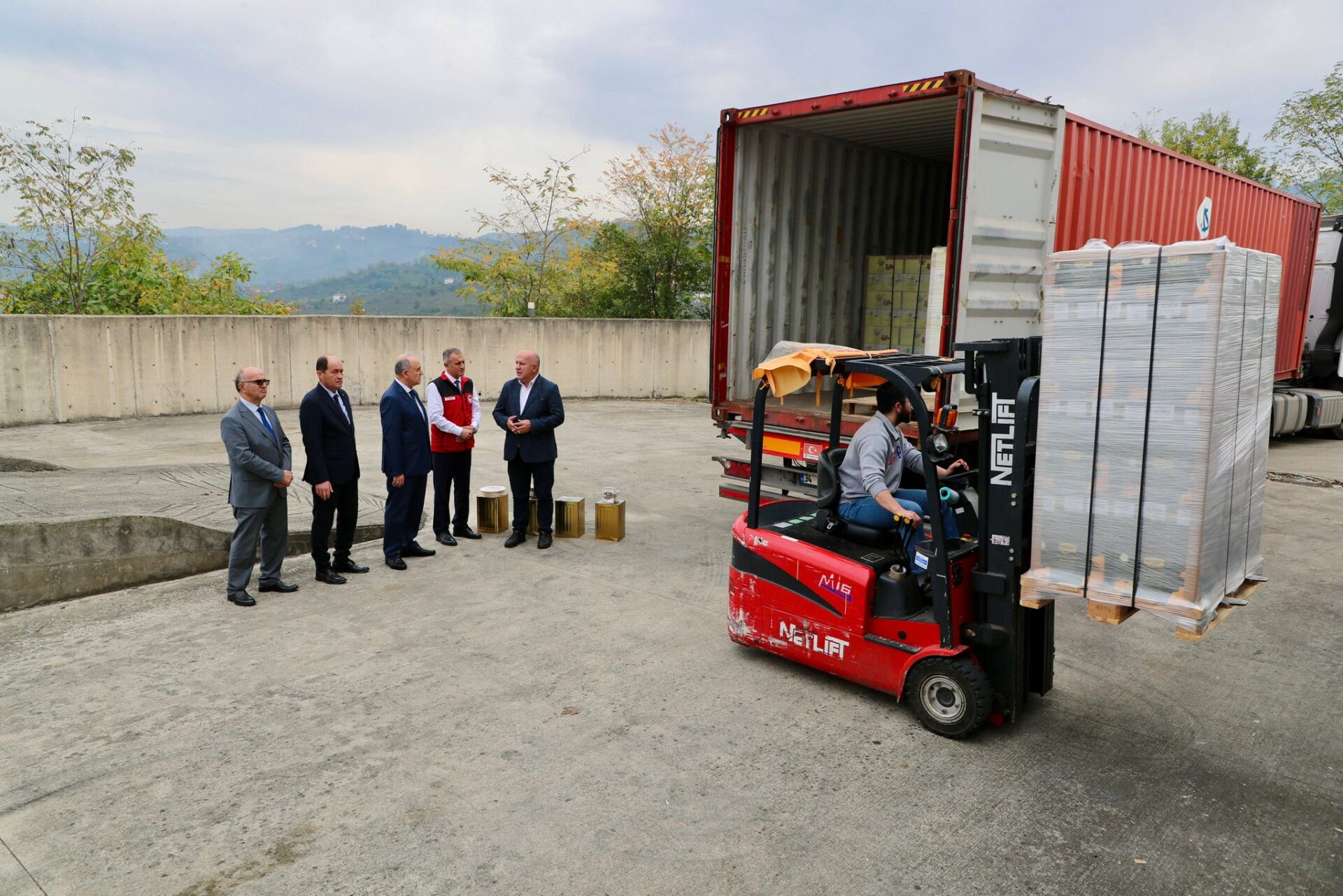 Ordu’dan İngiltere’ye bal ihracatı – Arım Balım Peteğim projesi kapsamında Balmer Tesisleri’nden yüklenen bal