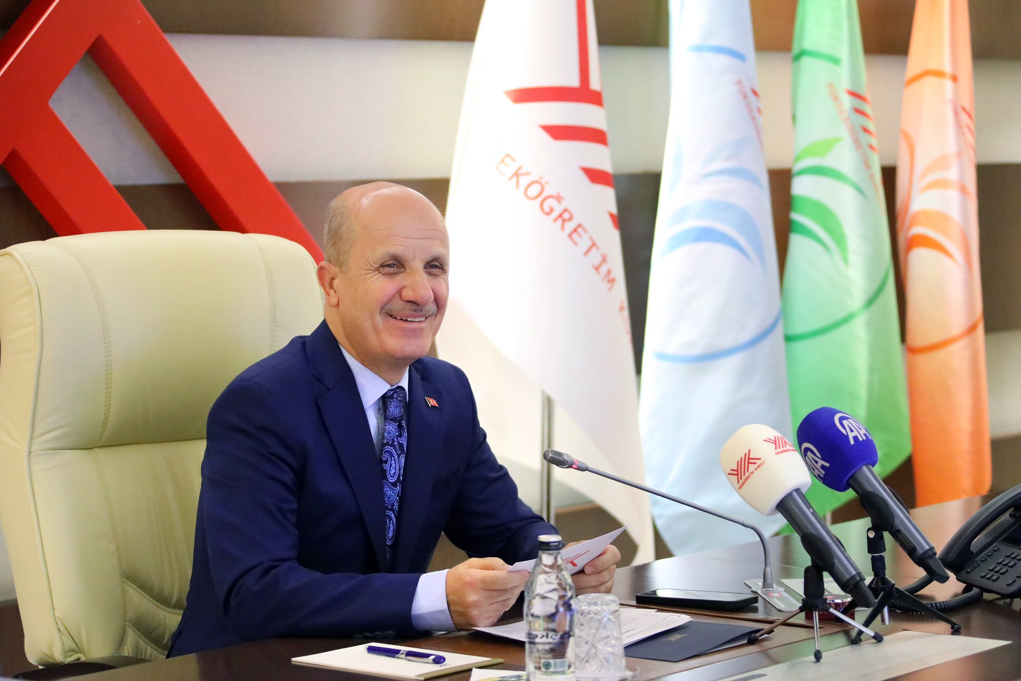 Yükseköğretim Kurulu (YÖK) Başkanı Erol Özvar