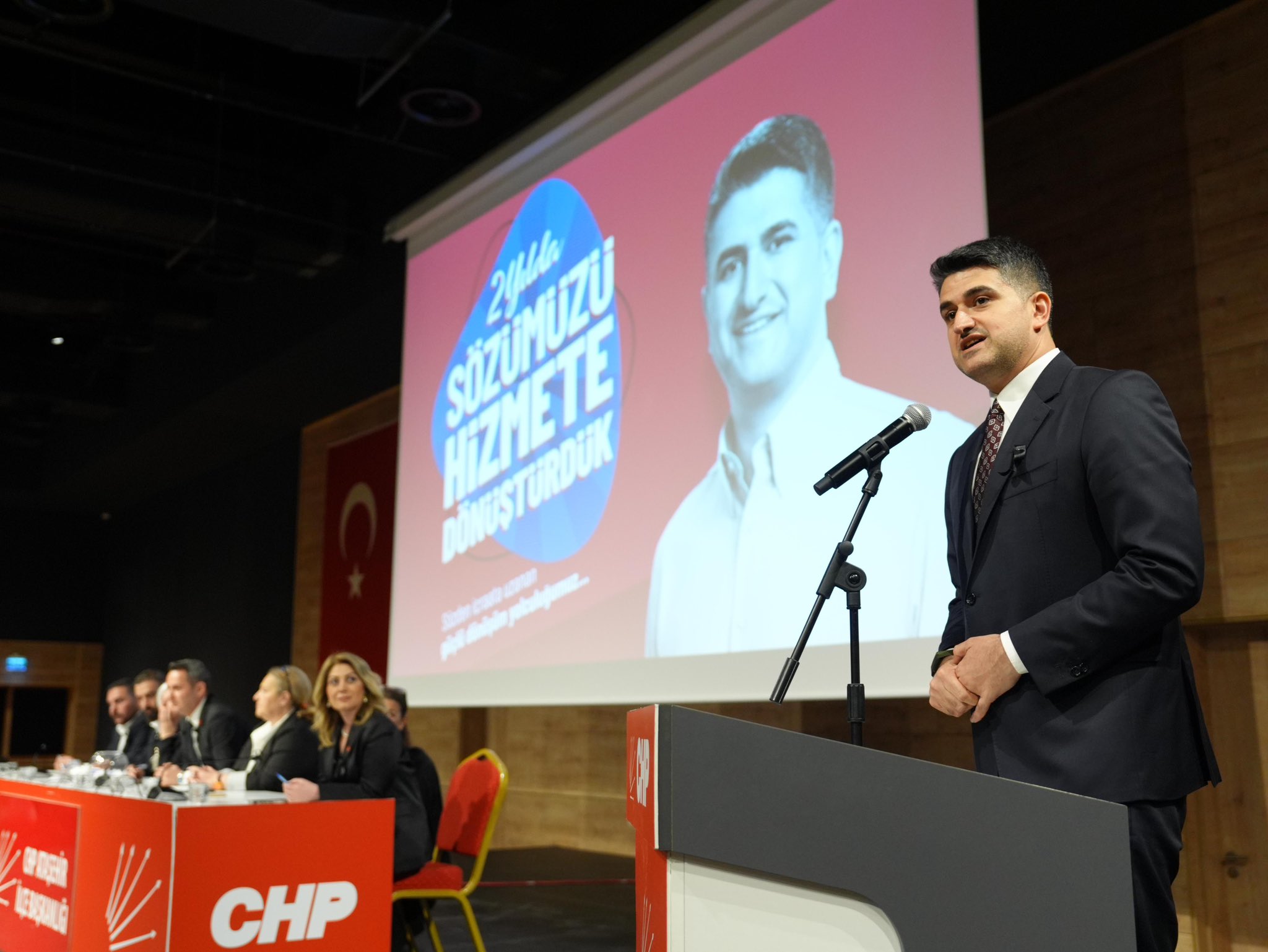 Ataşehir Belediye Başkanı Onursal Adıgüzel