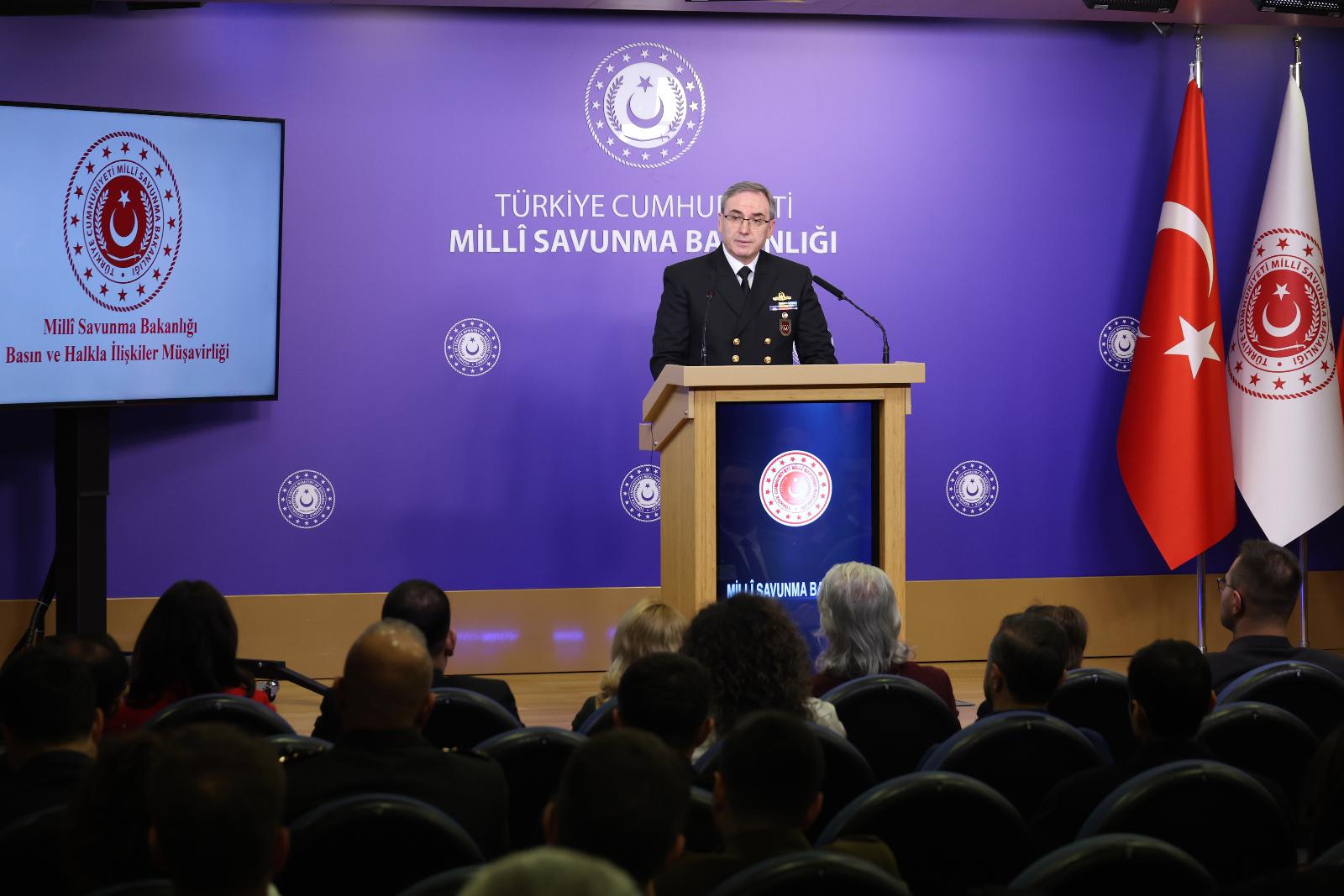 MSB Basın ve Halkla İlişkiler Müşaviri ve Bakanlık Sözcüsü Tuğamiral Zeki Aktürk